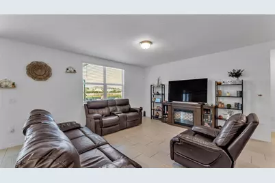 2756 San Marco Way, Winter Haven, FL 33884 - Photo 15