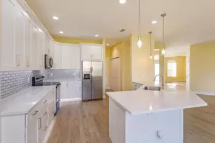 18172 Thornhill Grand Cir, Orlando, FL 32820 - Photo 7