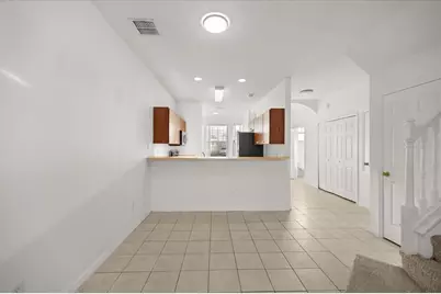 1286 S Beach Circle #1286, Kissimmee, FL 34746 - Photo 5