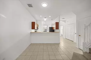 1286 S Beach Cir, Kissimmee, FL 34746 - Photo 5