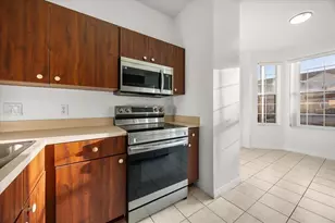 1286 S Beach Cir, Kissimmee, FL 34746 - Photo 9