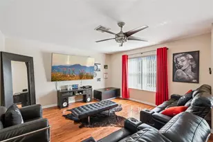 1411 Clarks Summit Ct, Orlando, FL 32828 - Photo 3