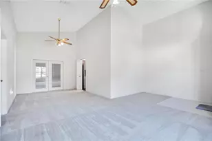 6019 Long Peak Dr, Orlando, FL 32810 - Photo 9