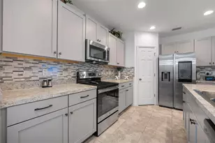 535 Darshire Ave, Eustis, FL 32736 - Photo 17