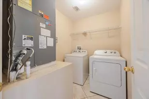 163 Jocelyn Dr, Davenport, FL 33897 - Photo 9