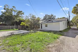 109 S Holly Ave, Sanford, FL 32771 - Photo 17