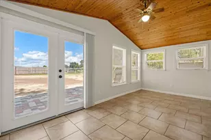 2158 Greenway Dr, Winter Haven, FL 33881 - Photo 3