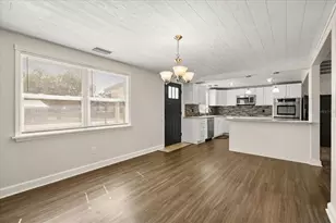 2158 Greenway Dr, Winter Haven, FL 33881 - Photo 9