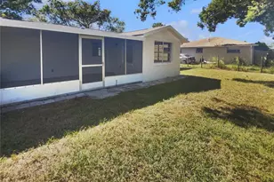 5817 Elena Dr, Holiday, FL 34690 - Photo 13