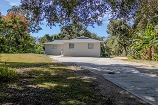 5044 College Dr, Orlando, FL 32811 - Photo 3