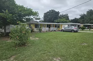 3902 Castell Dr, Orlando, FL 32810 - Photo 3