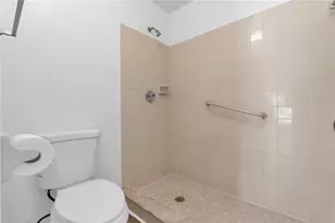 5237 Macadamia Ct, Orlando, FL 32818 - Photo 9