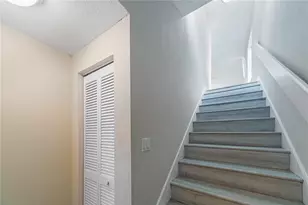 4814 Marks Terrace, Orlando, FL 32811 - Photo 5