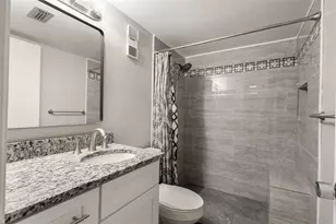 100 Sweetgum Woods Ct, Deltona, FL 32725 - Photo 11