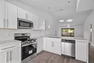 46 Silver Park Cir, Kissimmee, FL 34743 - Photo 21