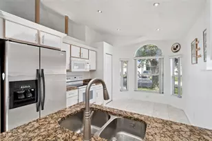 4116 Berkshire Bay Ct, Orlando, FL 32822 - Photo 7