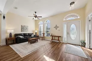 3720 Valley Oaks Ct, Oviedo, FL 32766 - Photo 3