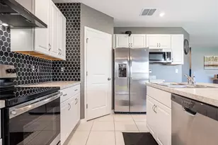 596 Meadow Bend Dr, Davenport, FL 33837 - Photo 19