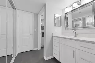 530 E Central Blvd, Orlando, FL 32801 - Photo 29