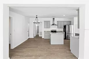 5180 Lexington Cir, Wildwood, FL 34785 - Photo 9