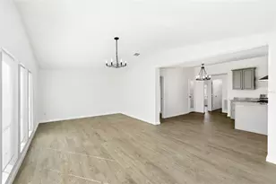 5180 Lexington Cir, Wildwood, FL 34785 - Photo 11