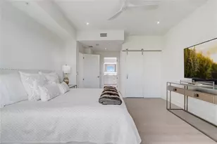 100 S Eola Dr, Orlando, FL 32801 - Photo 19