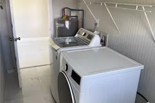 1601 Roselawn St SW, Winter Haven, FL 33880 - Photo 11