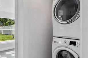 916 Timor Ave, Orlando, FL 32804 - Photo 17