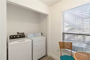 5493 Pine Creek Dr, Orlando, FL 32811 - Photo 17