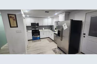 239 S Indiana Avenue, Groveland, FL 34736 - Photo 3