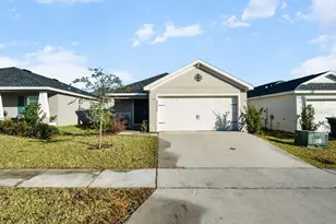 2611 Tulip Dr, Davenport, FL 33837 - Photo 1