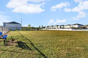 2611 Tulip Dr, Davenport, FL 33837 - Photo 31