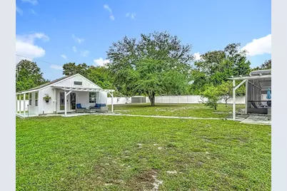 560 Saxon Boulevard, Deltona, FL 32725 - Photo 43