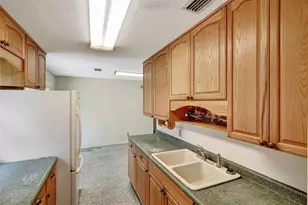 1000 SE 155th St, Summerfield, FL 34491 - Photo 21