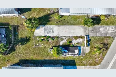 216 Captains Walk, North Fort Myers, FL 33917 - Photo 3