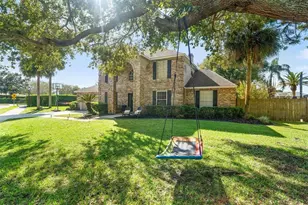 303 Remington Dr, Oviedo, FL 32765 - Photo 3