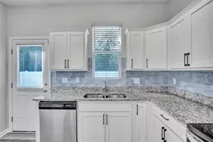 1096 Cades Cv Wy, Deland, FL 32720 - Photo 11