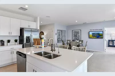 7431 Sandstone Drive, Groveland, FL 34736 - Photo 9