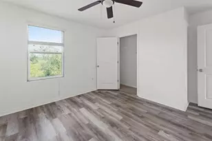 10019 Geese Trail Cir, Sun City Center, FL 33573 - Photo 21