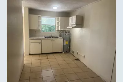 543 Division Street #3, Daytona Beach, FL 32114 - Photo 3