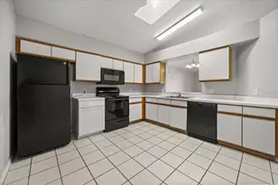 2909 Canoe Cir, Saint Cloud, FL 34772 - Photo 9