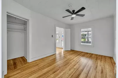 214 N New Hampshire Avenue, Tavares, FL 32778 - Photo 17