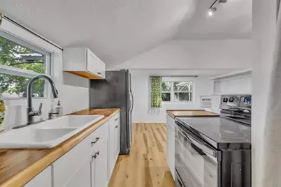 214 N New Hampshire Avenue, Tavares, FL 32778 - Photo 31