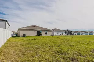 288 Towns Cir, Haines City, FL 33844 - Photo 9