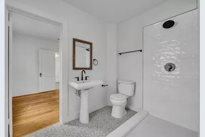 214 N New Hampshire Avenue, Tavares, FL 32778 - Photo 17