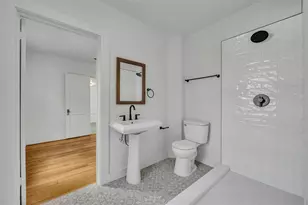 214 N New Hampshire Ave, Tavares, FL 32778 - Photo 17