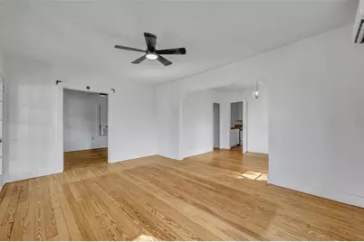 214 N New Hampshire Avenue, Tavares, FL 32778 - Photo 9