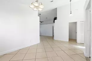 245 Lakebreeze Cir, Lake Mary, FL 32746 - Photo 17