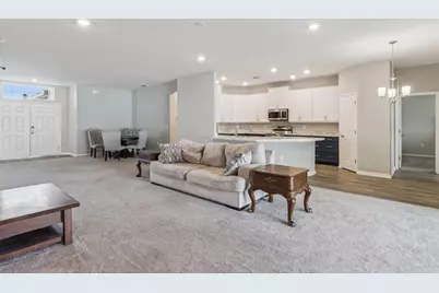 1069 Montgomery Lane, Polk City, FL 33868 - Photo 11