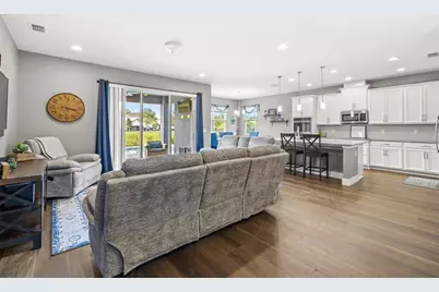 31958 Redtail Reserve Boulevard, Sorrento, FL 32776 - Photo 11